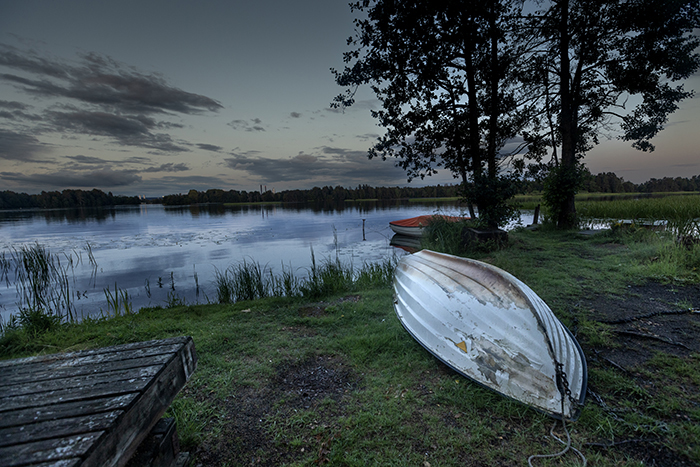 20230727 Trollhättan Västra Tunhem Kvälls himmel vid Göta Älv och kanalöarna Foto: Joachim Nywall FOTO : JOACHIM NYWALL KOD 0708840825_1 COPYRIGHT JOACHIM NYWALL ***BETALBILD*** Redovisas till NYWALL MEDIA AB Strandgatan 30