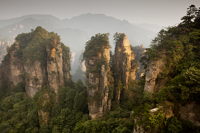2013-09-18 Zhangjiajie Kina Avatar bergen i Yunnan provinsen. ---- FOTO : JOACHIM NYWALL KOD 0708840825_1 COPYRIGHT JOACHIM NYWALL ***BETALBILD*** Redovisas till NYWALL MEDIA AB Strandgatan 30 461 31 Trollhättan Prislista enl BLF , om inget annat avtalas.
