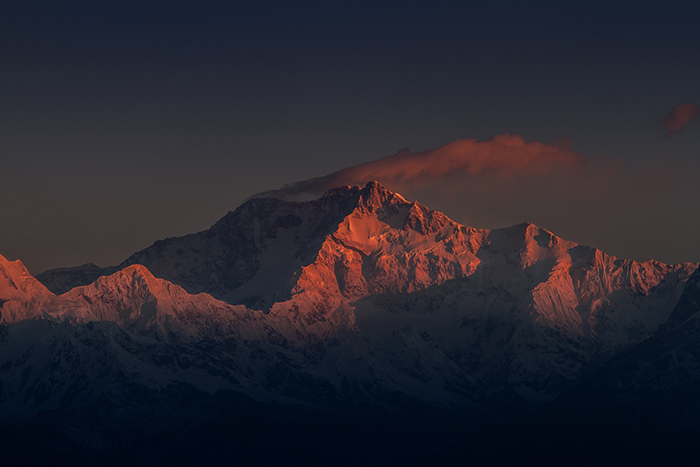 20141101 Darjeeling West Bengal Indien Kangchenjunga är med sina 8586 meter över havet världens tredje högsta berg ---- FOTO : JOACHIM NYWALL KOD 0708840825_1 COPYRIGHT JOACHIM NYWALL ***BETALBILD*** Redovisas till NYWALL MEDIA AB Strandgatan 30 461 31 Trollhättan Prislista enl BLF , om inget annat avtalas.