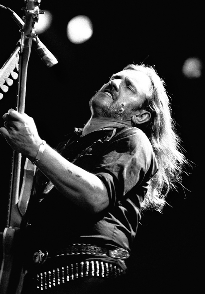 Hultsfred 1993 Hultsfredsfestivalen Motörhead Lemmy Kilmister Bas singer FOTO JOACHIM NYWALL KOD0708840825 COPYRIGHT JOACHIMNYWALL:SE ****BETALBILD**** Redovisas till: Joachim Nywall Strandgatan 30 461 31 Trollhättan Prislista: BLF, om ej annat avtalats