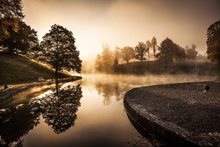 20151015 Trollhättan Gamla slusstrappan slussleden vid Gamle Dal ---- FOTO : JOACHIM NYWALL KOD 0708840825_1 COPYRIGHT JOACHIM NYWALL ***BETALBILD*** Redovisas till NYWALL MEDIA AB Strandgatan 30 461 31 Trollhättan Prislista enl BLF , om inget annat avtalas.