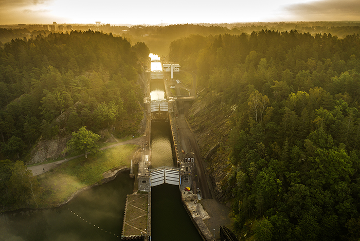 2020 09 15 Trollhättan Gamle Dal Slussarna Morgondimma Dimma Drönare FOTO JOACHIM NYWALL KOD0708840825 COPYRIGHT JOACHIMNYWALL:SE ****BETALBILD**** Redovisas till: Joachim Nywall Strandgatan 30 461 31 Trollhättan Prislista: BLF, om ej annat avtalats